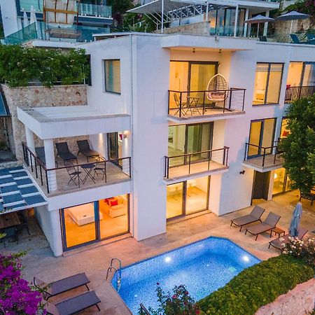 Luxus Villa Skyla Mit 5 Schlafzimmern & Meer-Blick Каш Екстер'єр фото