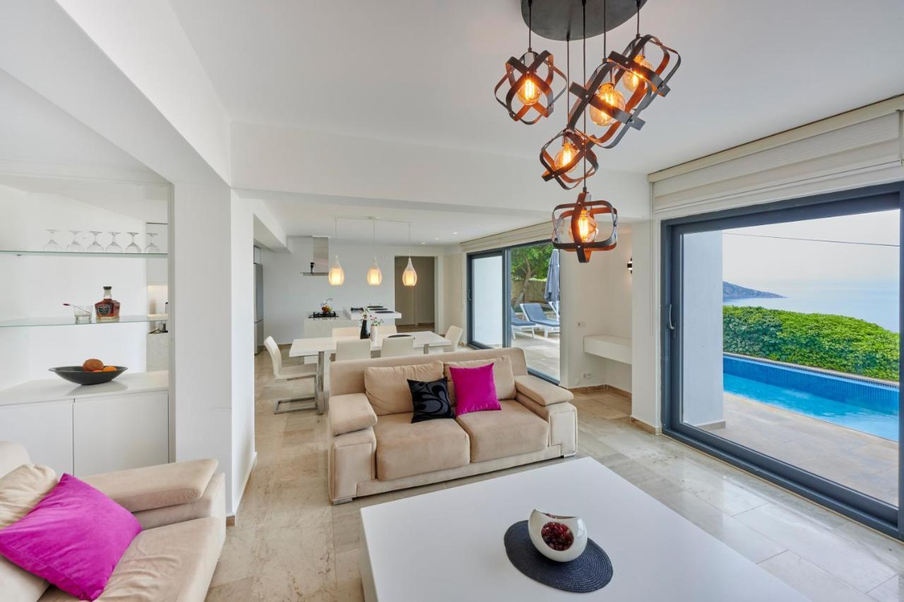 Luxus Villa Skyla Mit 5 Schlafzimmern & Meer-Blick Каш Екстер'єр фото