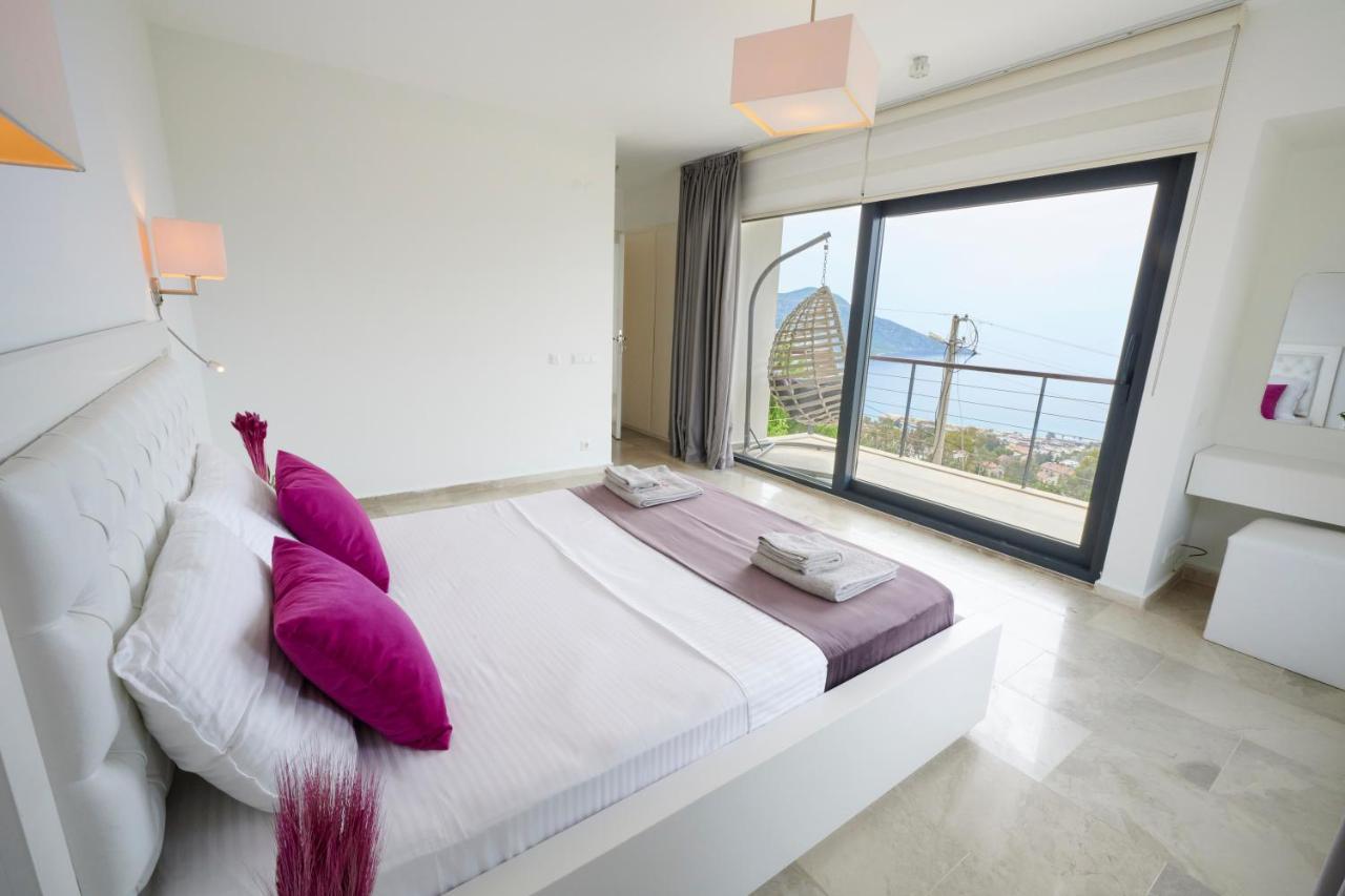 Luxus Villa Skyla Mit 5 Schlafzimmern & Meer-Blick Каш Екстер'єр фото