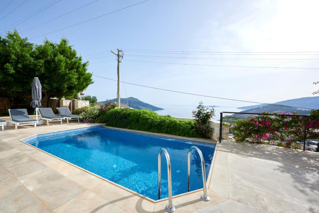 Luxus Villa Skyla Mit 5 Schlafzimmern & Meer-Blick Каш Екстер'єр фото