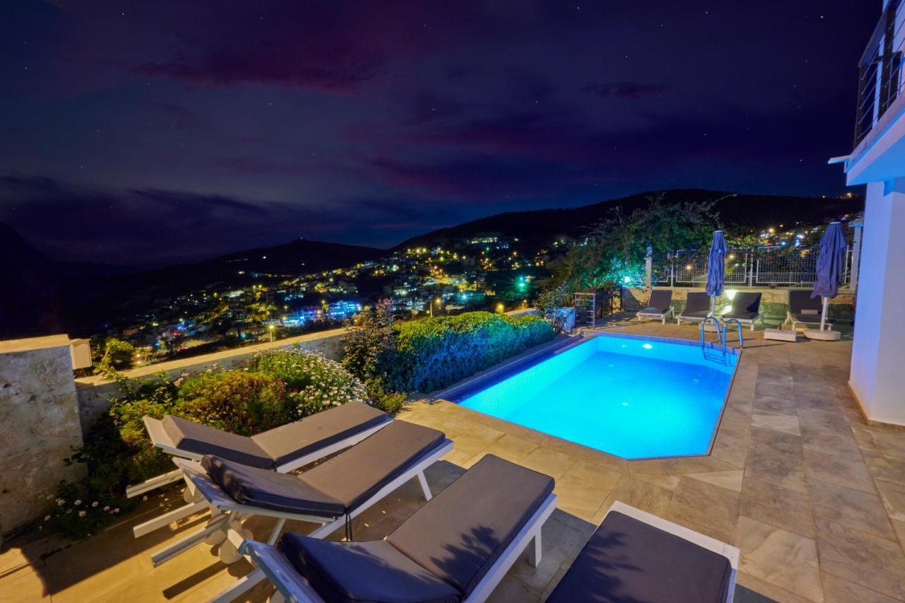 Luxus Villa Skyla Mit 5 Schlafzimmern & Meer-Blick Каш Екстер'єр фото