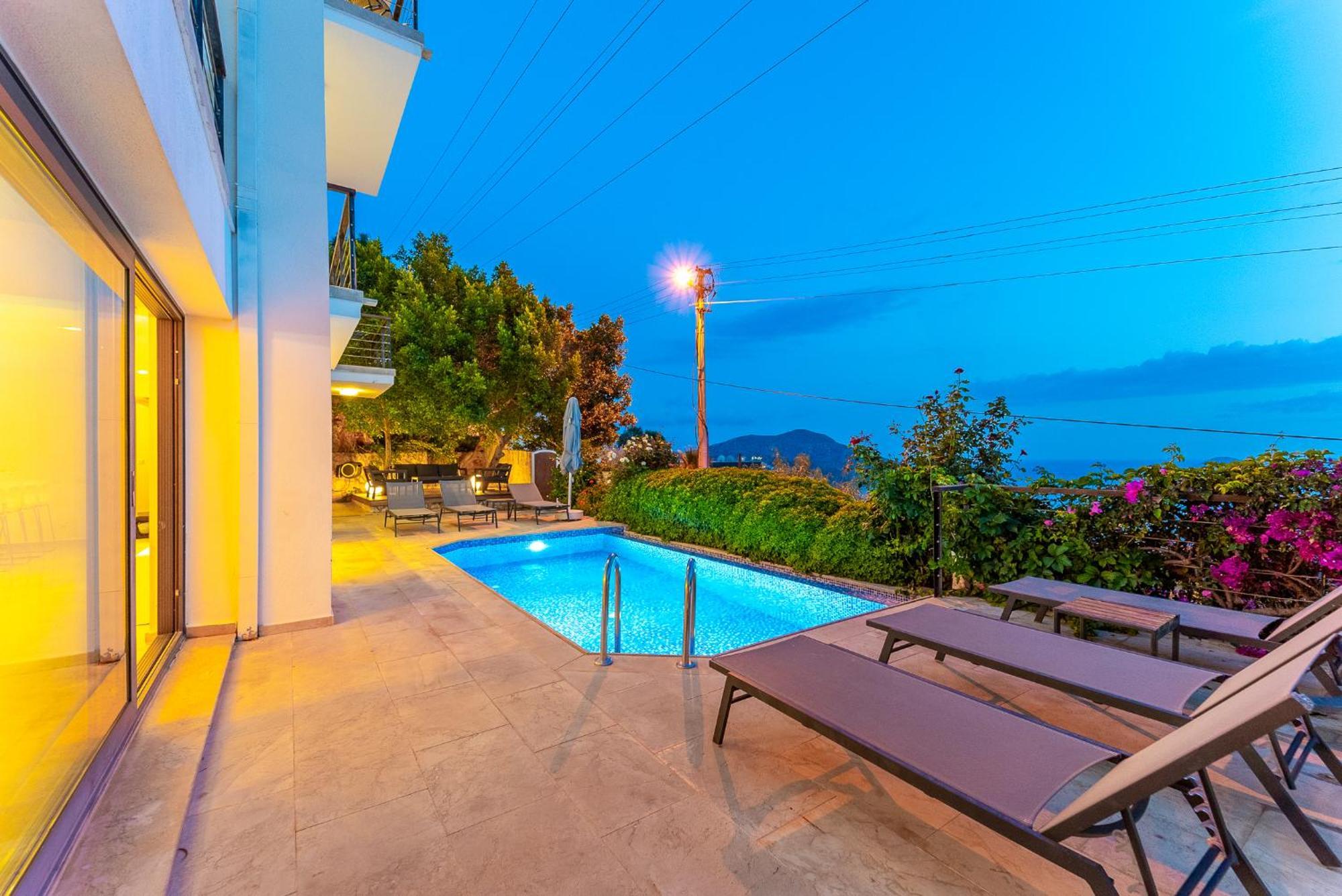 Luxus Villa Skyla Mit 5 Schlafzimmern & Meer-Blick Каш Екстер'єр фото
